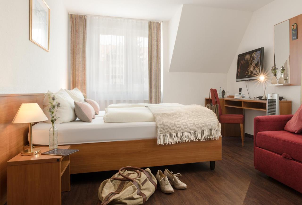 Business Hotel Boblingen-Sindelfingen Екстер'єр фото